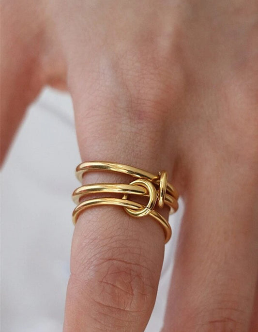 LeeLee Ring in Gold